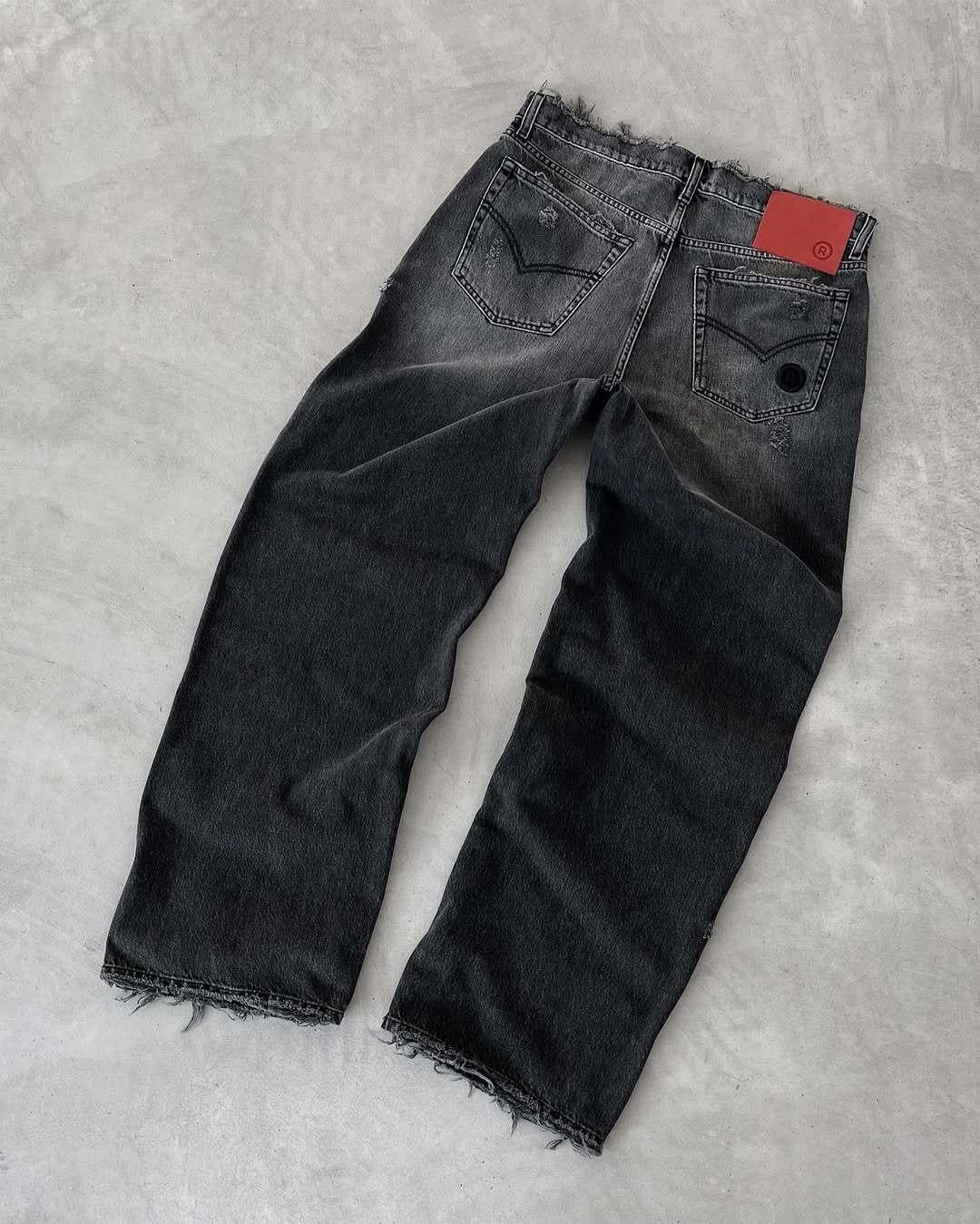RV Straight Denim Jeans